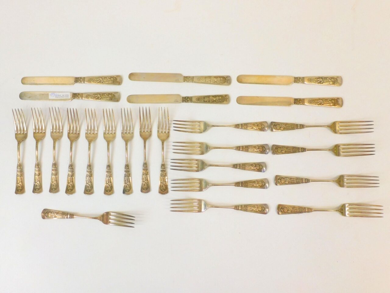 Gorham Fontainebleau Sterling Silver Flatware Set. Late 19th century.