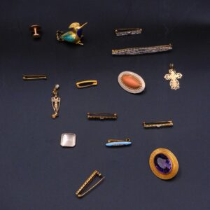 Gold Jewelry Collection by Various Artists