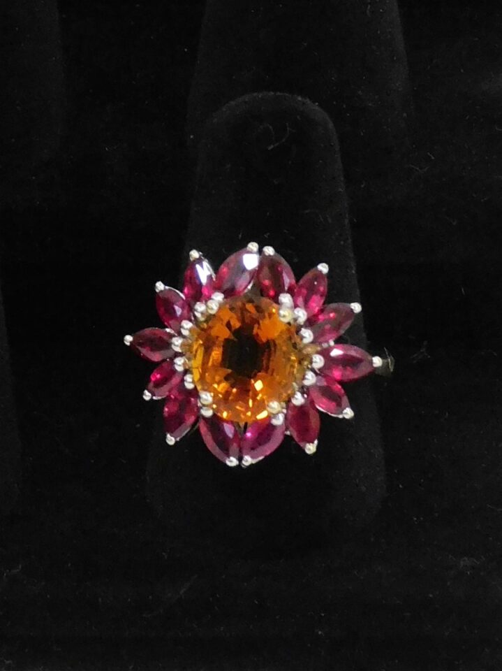 Antique 18kt Gold Ring with Garnet and Topaz Stones