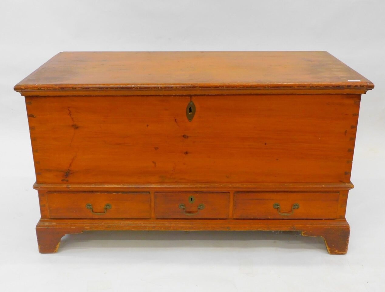 18th/19th-century Pennsylvania Pine Blanket Chest by Unknown Artist