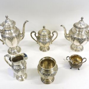 Frank M. Whiting Silver Tea & Coffee Service Set. Early 20th century. Sterling silver. 5 pieces. English sugar shell included.