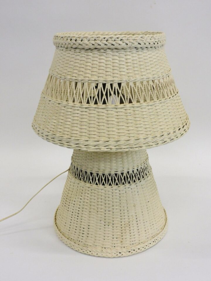 Vintage Wicker Table Lamp