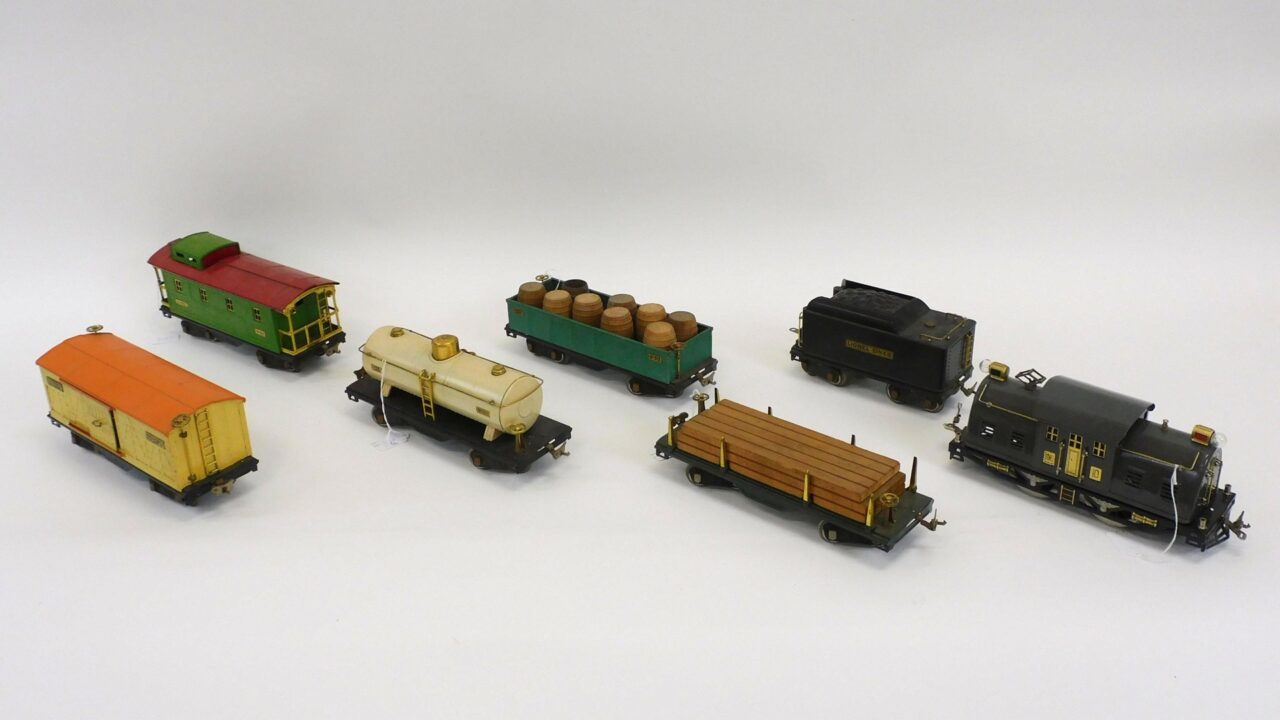 Lionel Standard Gauge Train Set with #384T Tender