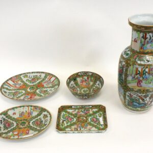 Chinese Rose Medallion Porcelain Collection