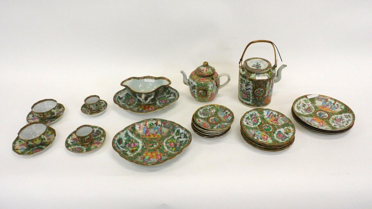 Chinese Export Porcelain Rose Medallion Collection