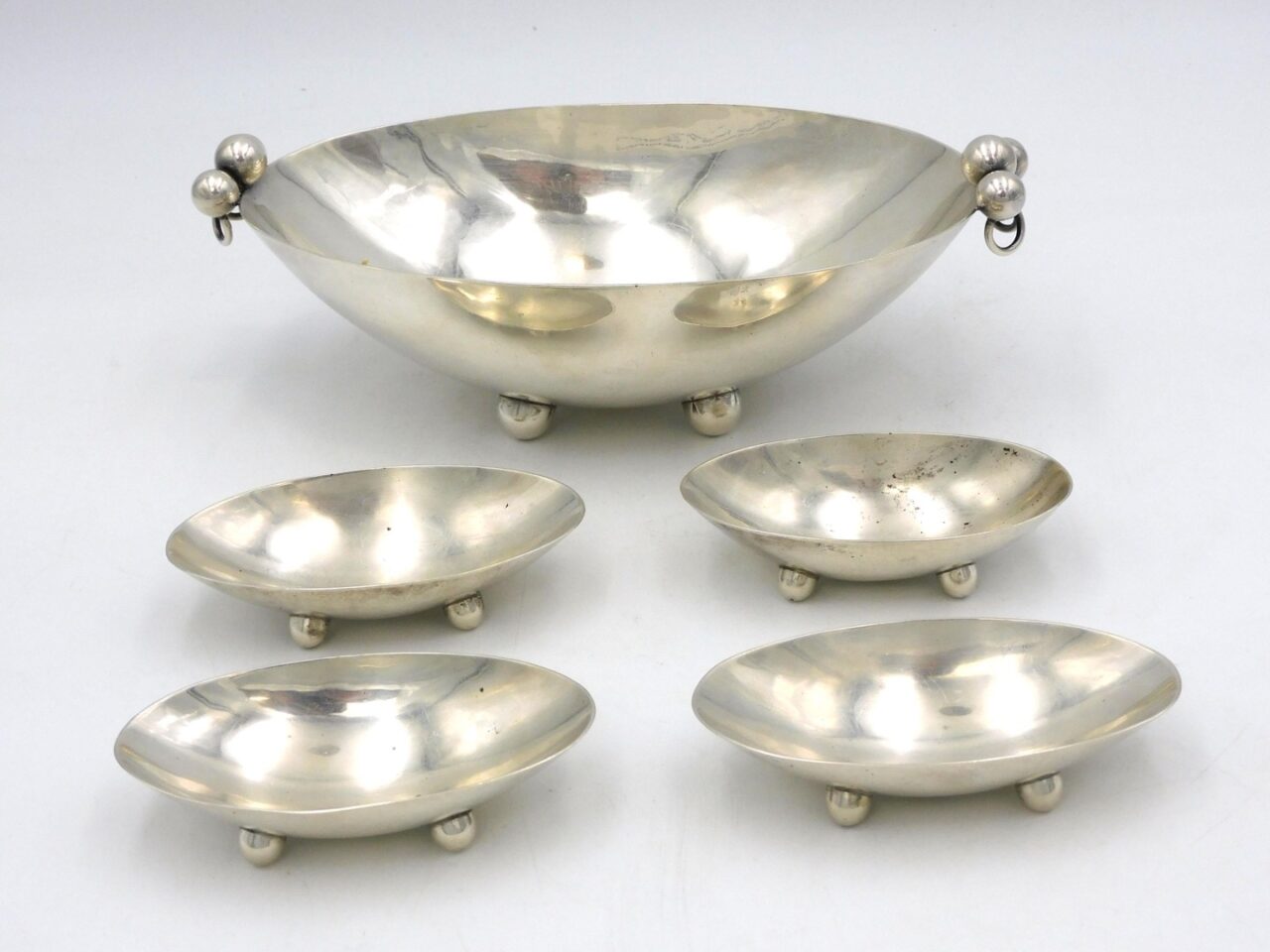 Alfredo Sciarrotta Sterling Silver Nut Set