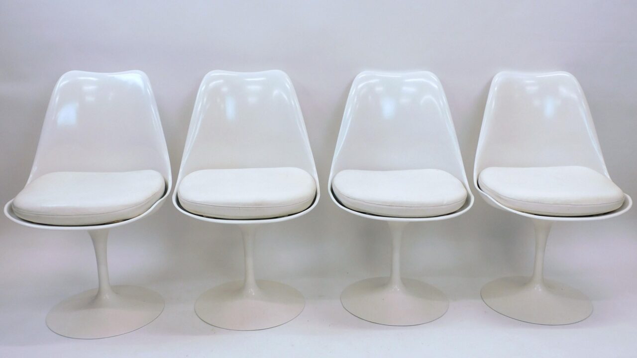 Eero Saarinen Tulip Chairs And Base