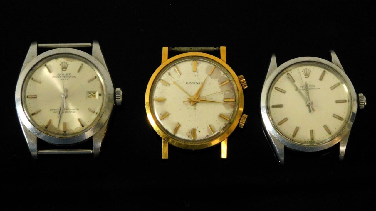 (3) Men's Wristwatches Juvenia And Rolex