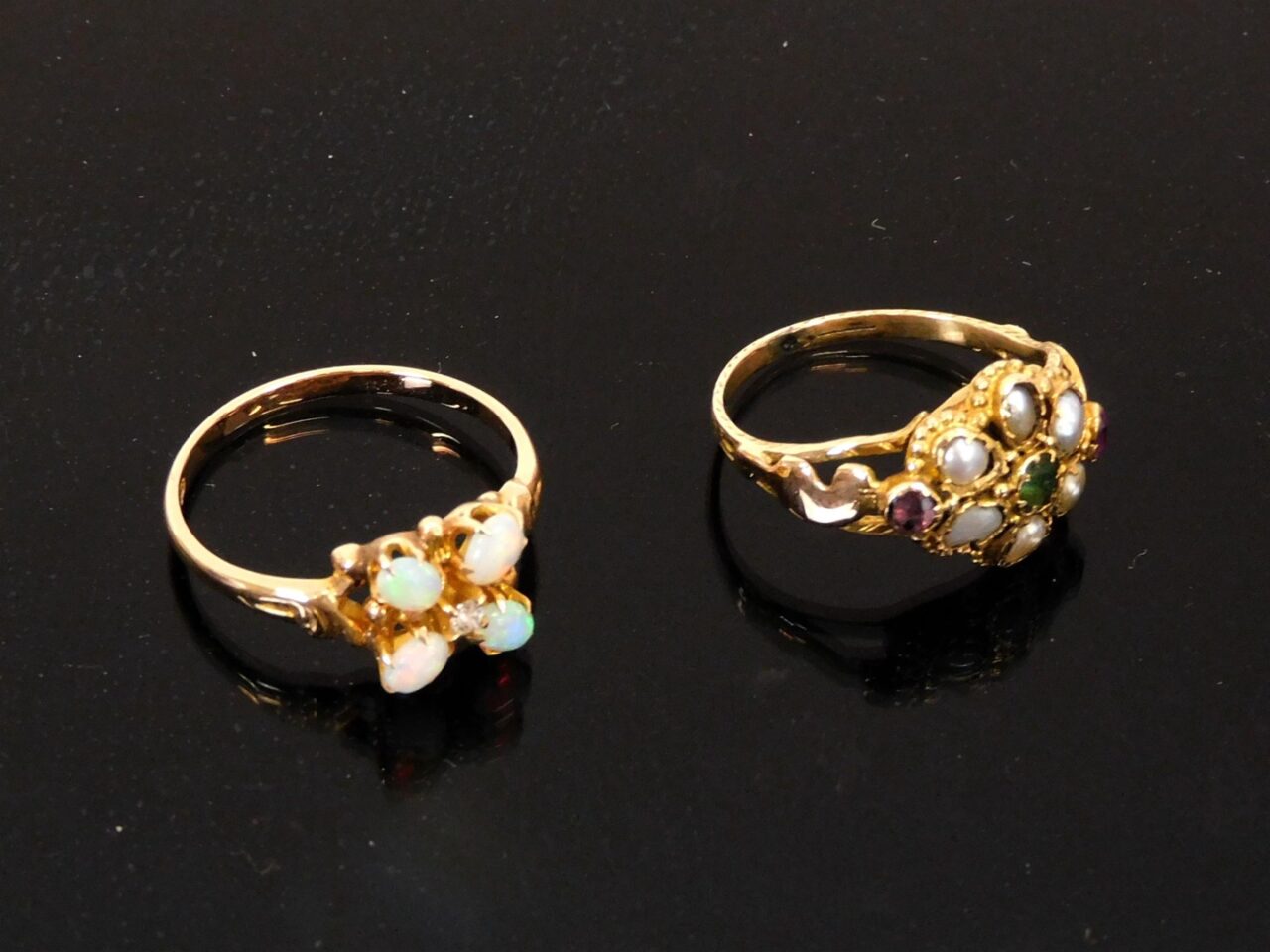 (2) Victorian 14K Gold Tested Ladies Rings.