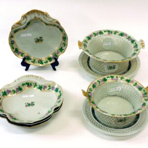 (8) Chinese Export Porcelain Pieces