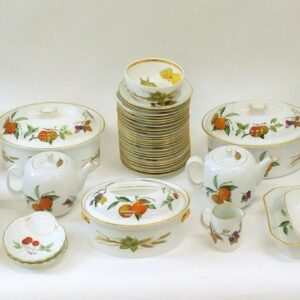 Royal Worcester Evesham Dinner Set